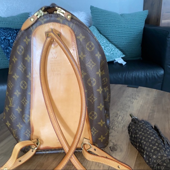 Louis Vuitton Backpack with Umbrella - Picture 2 of 6